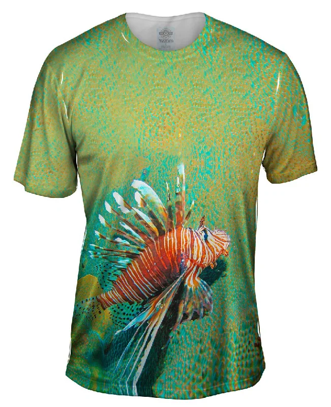 Nature Lover T-shirt-Lionfish Growl Underwater