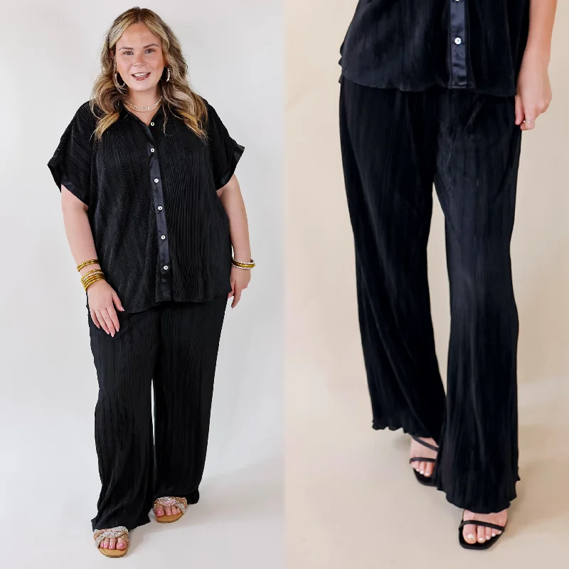 Trendy Urban Jogger Pants-Walking In Paradise Plissé Drawstring Pants in Black